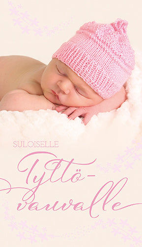 Vaaleanpunainen villapipo, vauva viltin päällä, tyttövauva